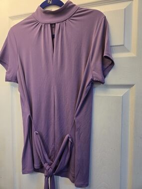 NWOT Simonton Says By George Simonton Says Lavender Keyhole Tunic
